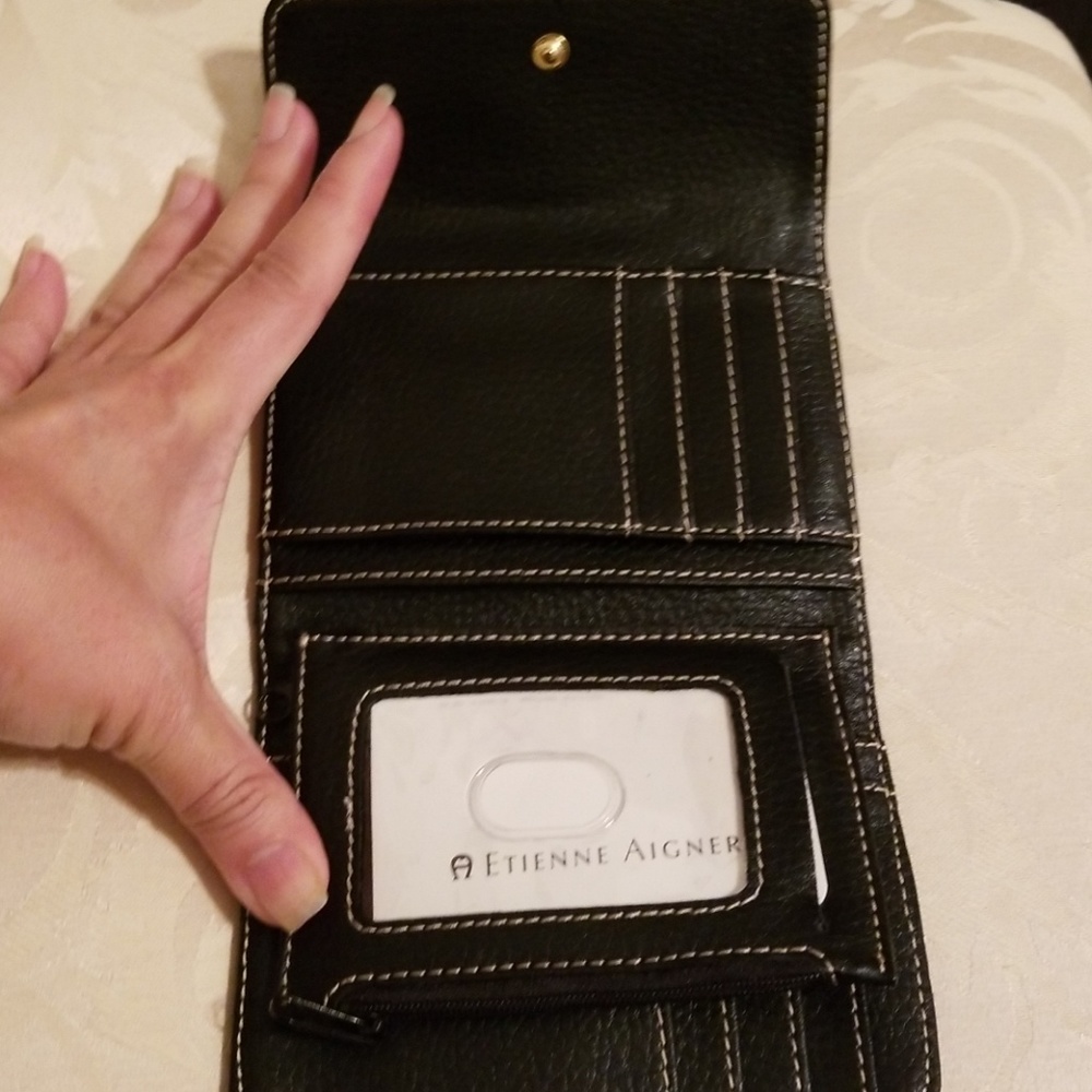 Wallet - Picture 4 of 8